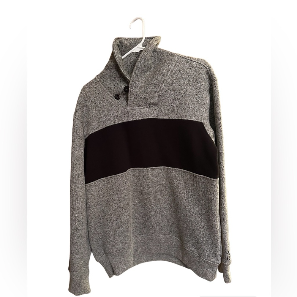 Marc Ecko sweater size large